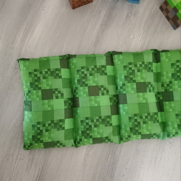 Microwavable Heating Pad Green Pixels #2 - Picture 5 of 7